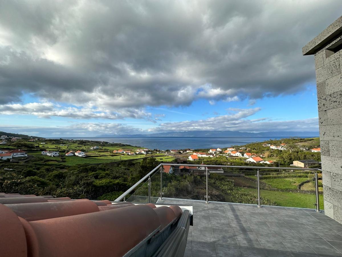 Holiday home Adega Do Cachalote